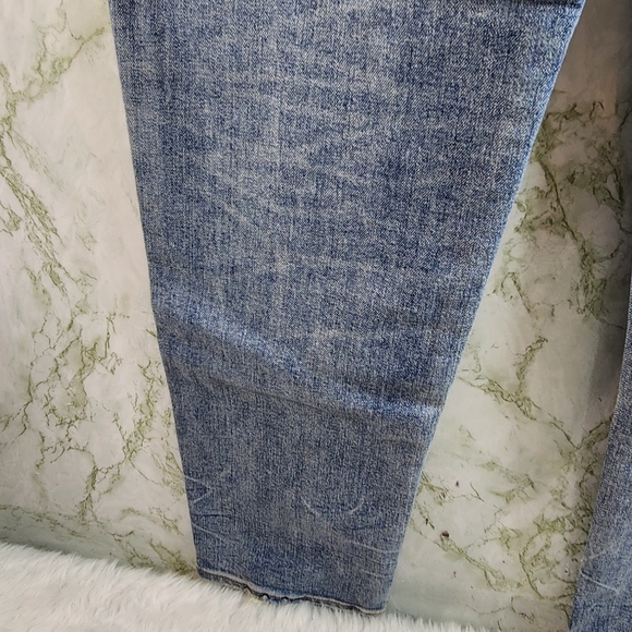 EXPRESS Athletic Skinny Jeans - Picture 11 of 16